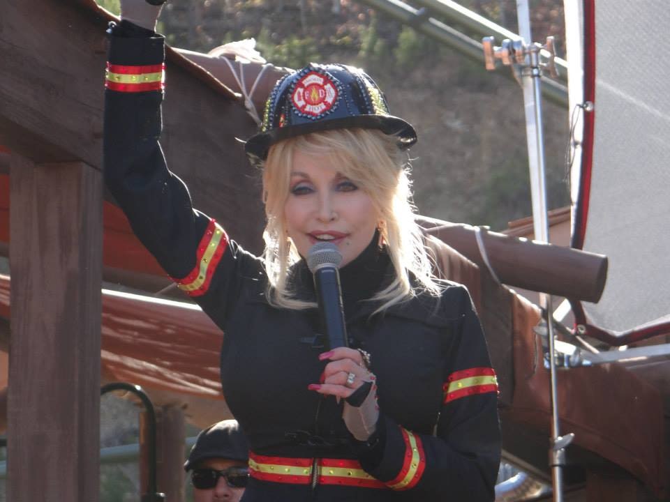 Dolly Parton presenting attractions at Dollywood in 2014.