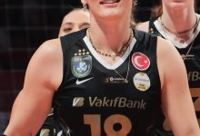 Zehra Güneş in action for VakıfBank in 2026.